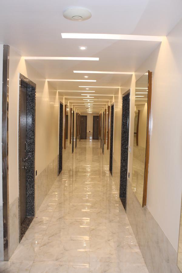 Embassy Hotel Surat Exterior photo